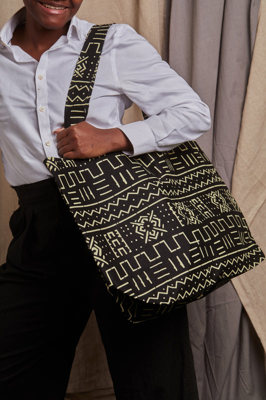 Maxi Dak Tote- Black Aztec - Cece Finery