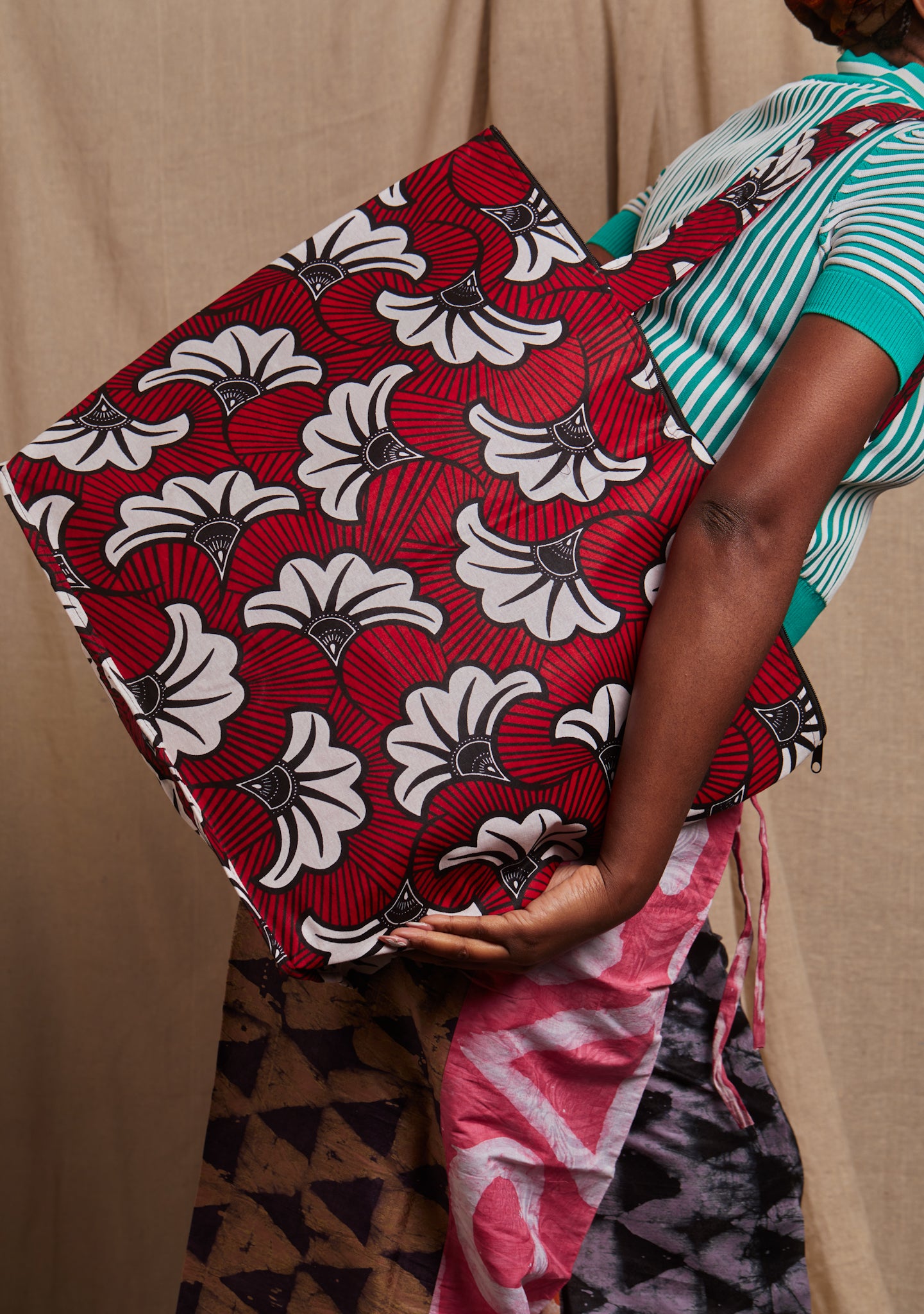 Maxi Dak Tote - Red Flower - Cece Finery