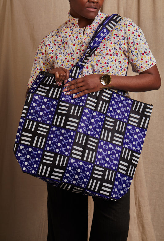 Maxi Dak Tote- Blue Check - Cece Finery