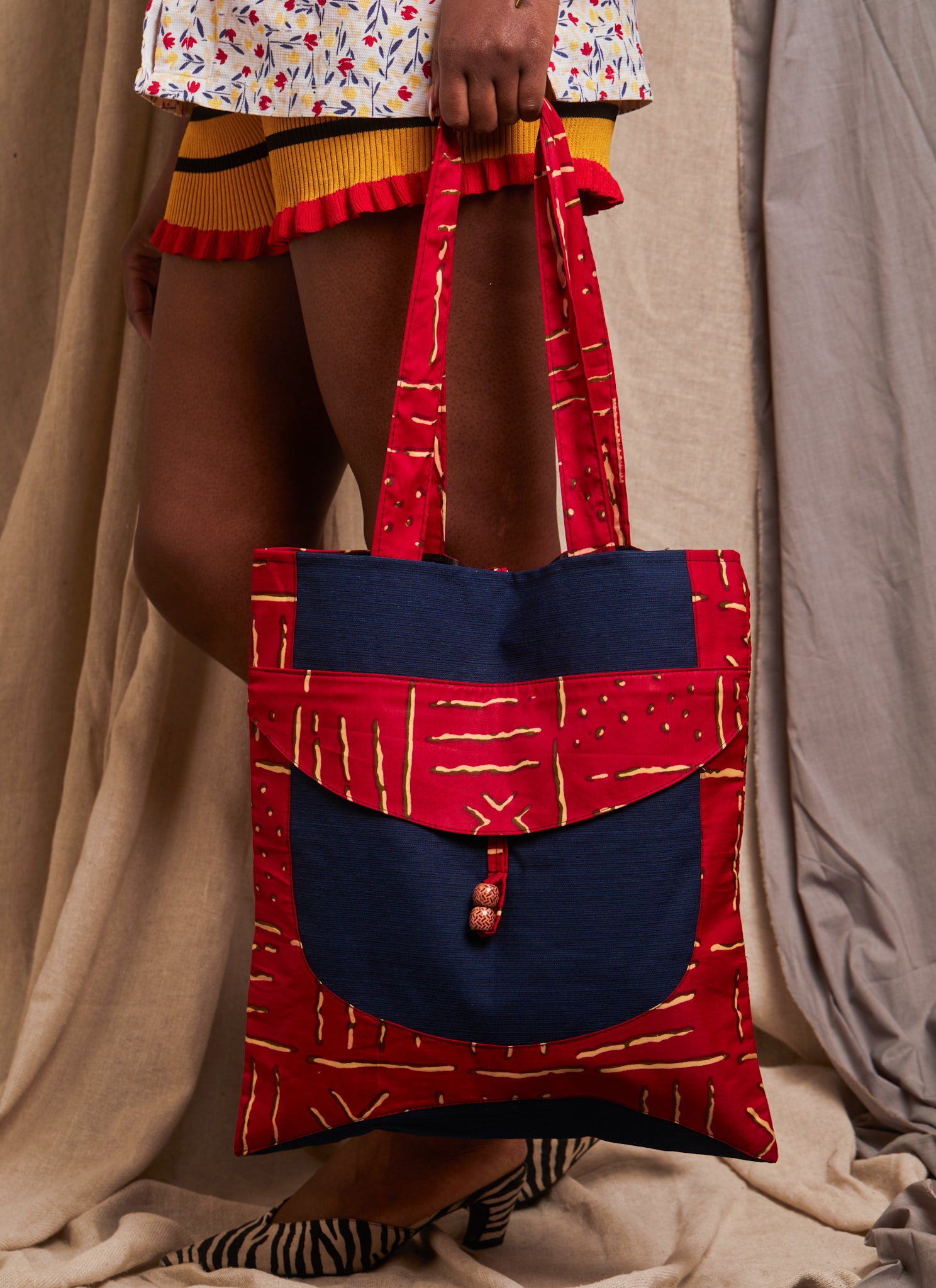 Midi tote- Red Navy - Cece Finery