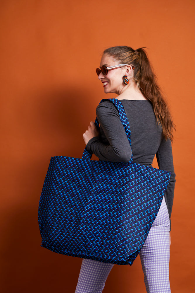 MAXI DAK TOTE - SCALES - Cece Finery